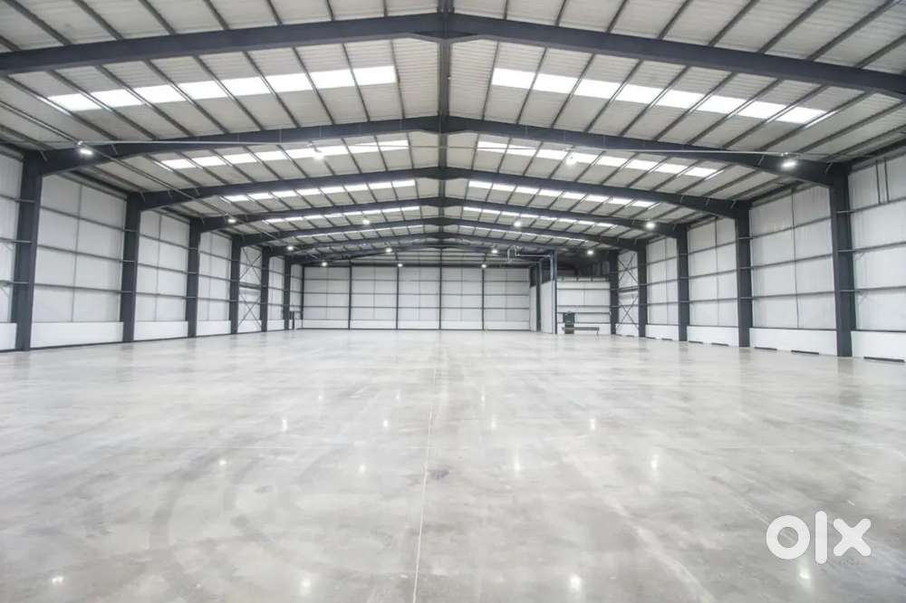 Warehouse in prime location