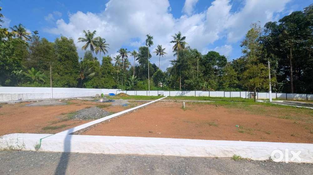 Premium Villa Plots Near Apollo Hospital-3 Lakh Down Payment-Free Reg