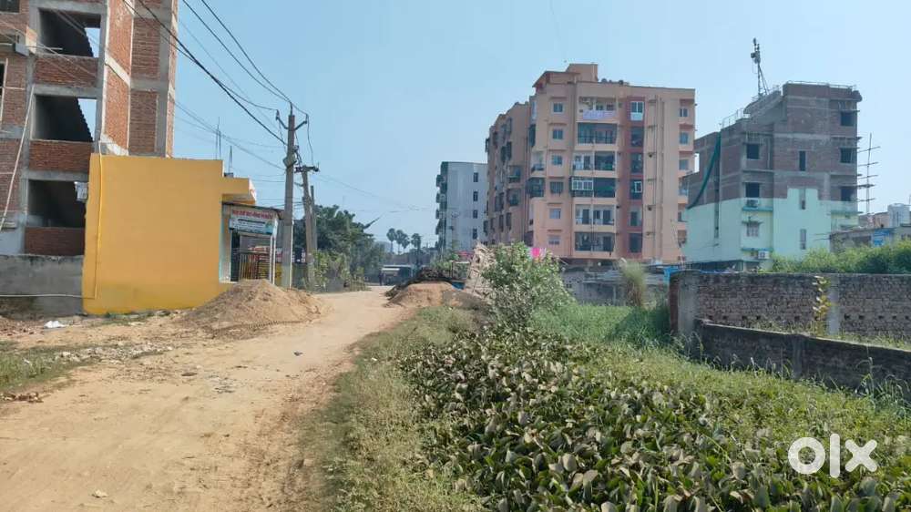 Near Saguna more 60 feet road se Only ek plot k andr h 12.5 dhur plot