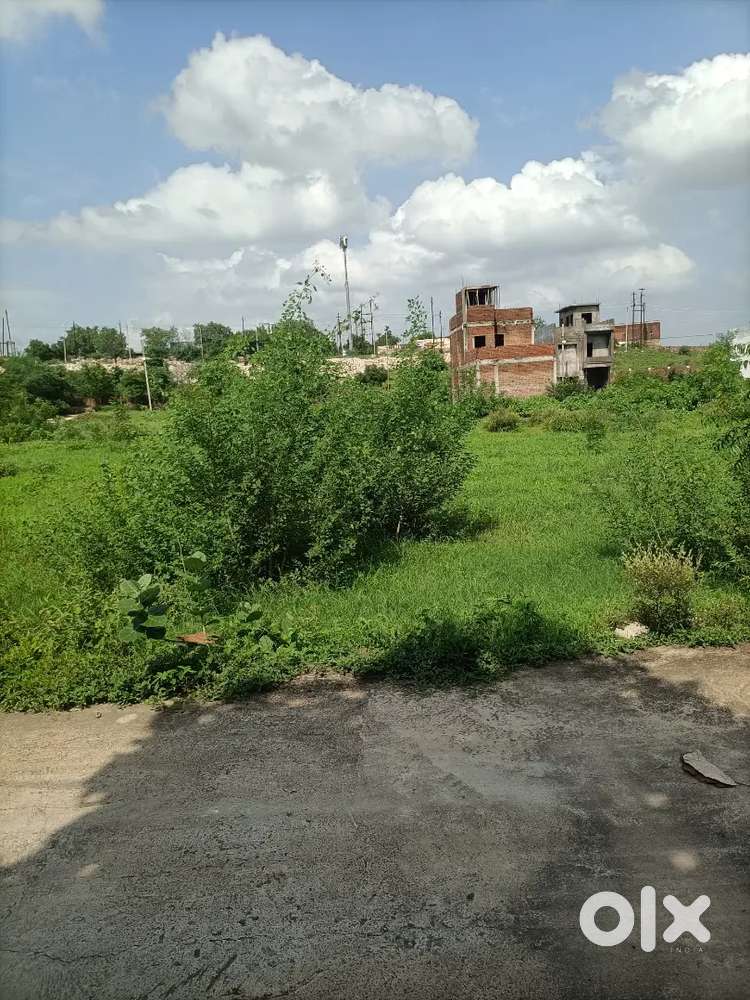 Plots for sell all size available now farm four campus