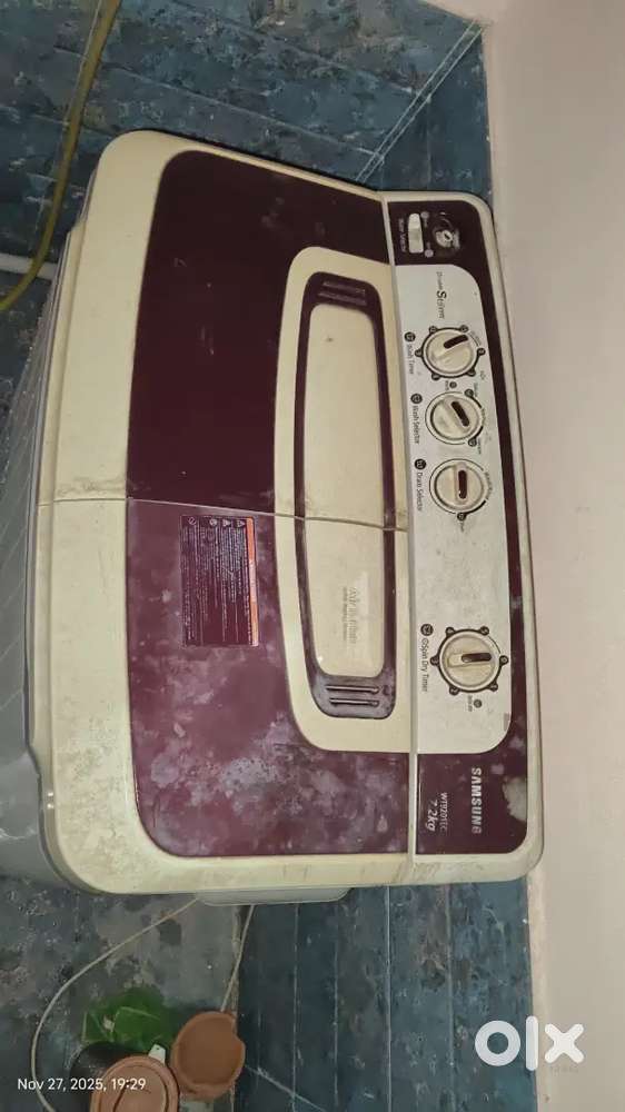 Samsung 7.2KG semi automatic washing machine fresh condition