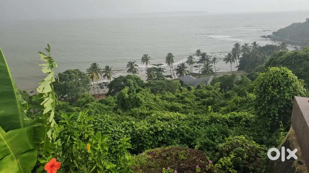 3bhk in dona paula walking distance to word jetty