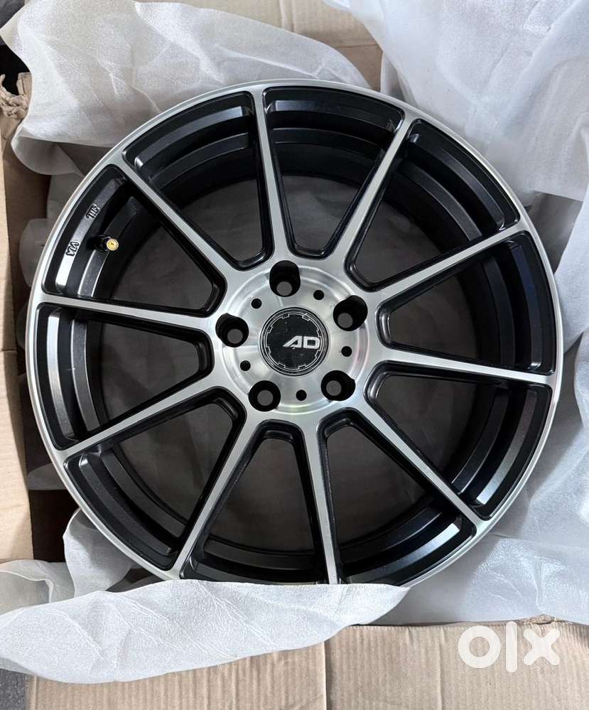 Alloy wheel 17 inch