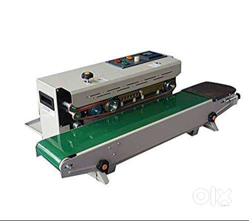 SEALING MACHINE with conveyor Belt