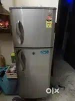 LG 230 litres Double Door 4 star
