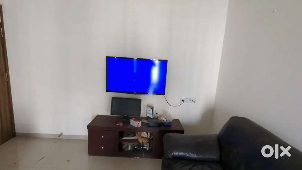 2 bhk flat fully furnished
