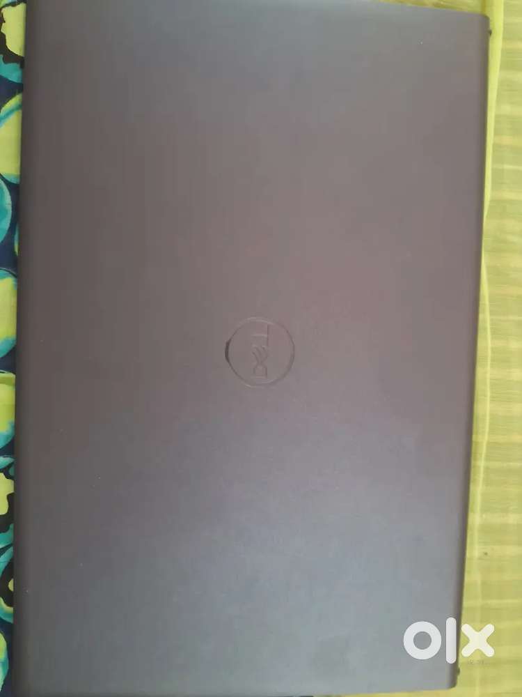 I3 Dell laptop  4k HD display