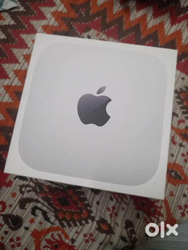 Mac mini with apple M4 chip