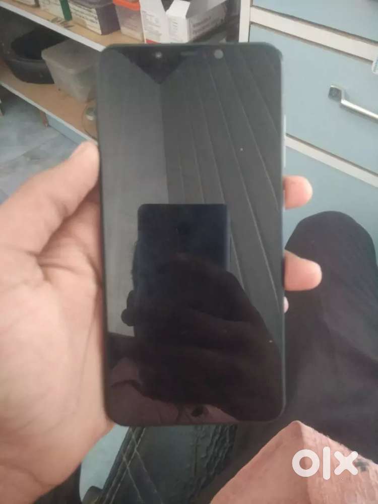 Poco f1 8/256