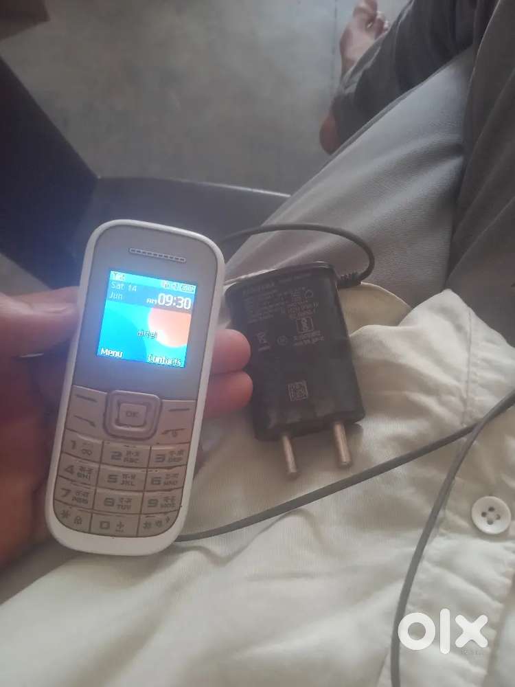Argent bechna hai peshe ki jarurat hai