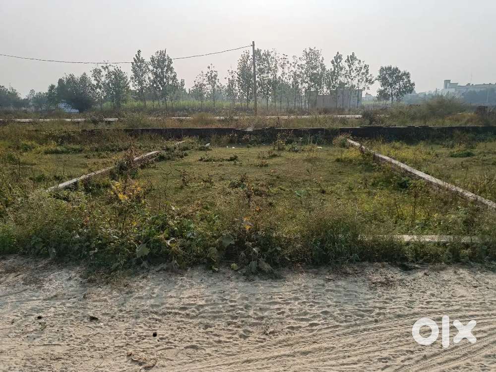 Sabse saste plot hi yeha per Road 25ft or T point per hi plot