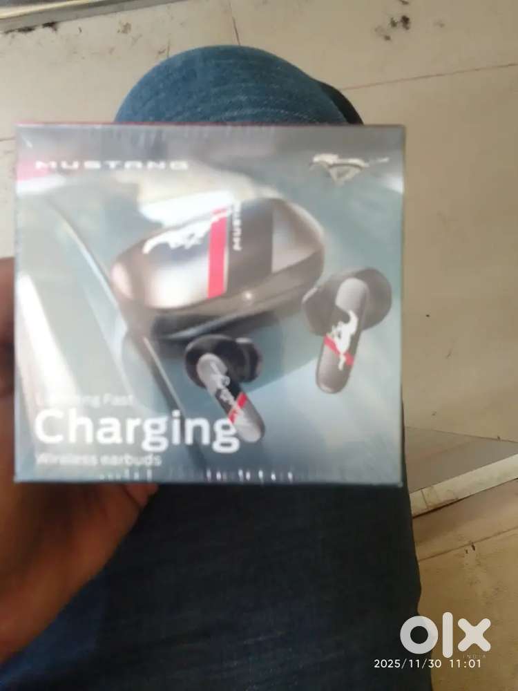 MUSTANG EARBUD