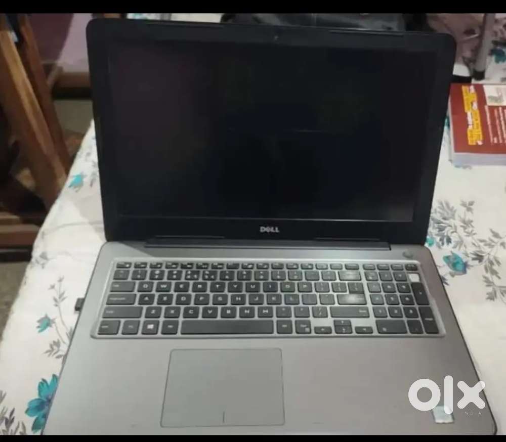 DELL 15 5567 LAPTOP
