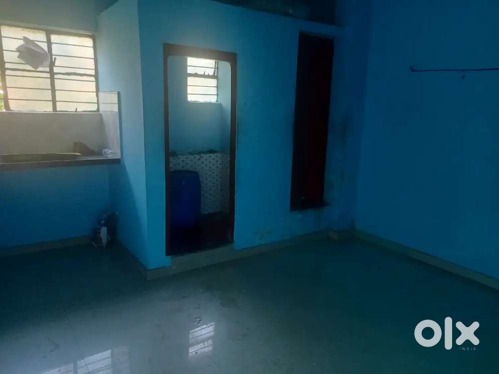 1bkh on sharing basis on rent for 2200Rs month