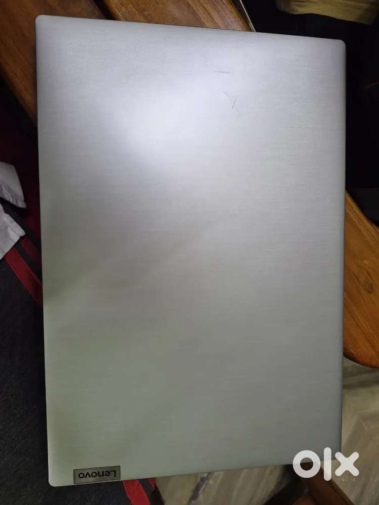 Lenovo IdeaPad slim 3