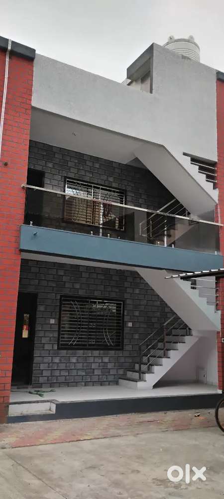 DINDOLI ARIA 2 BHK RO HOUSE AVAILABLE  FLAT