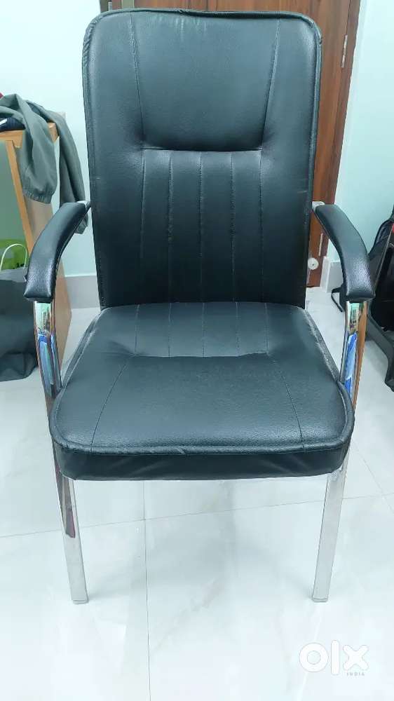 cousin chair
