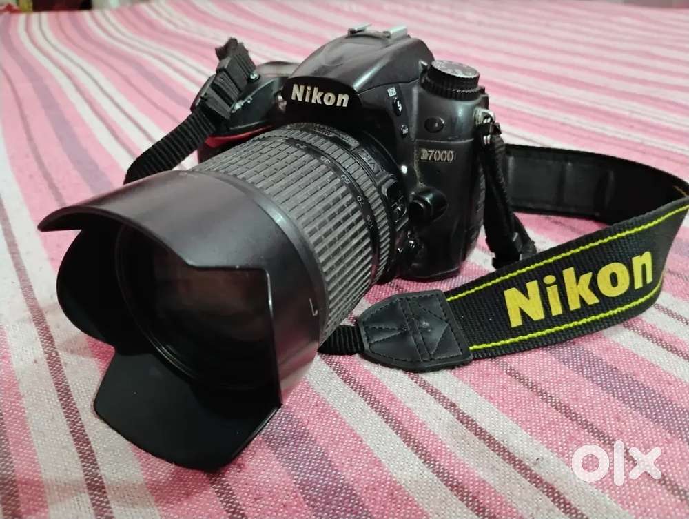 CAMERA NIKON D7000