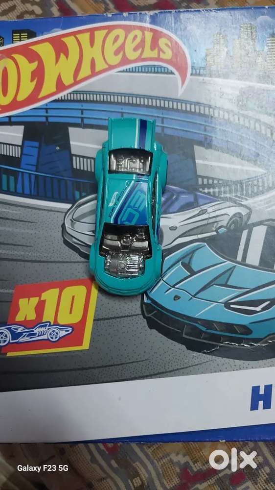 Hot Wheels Super Volt 2014