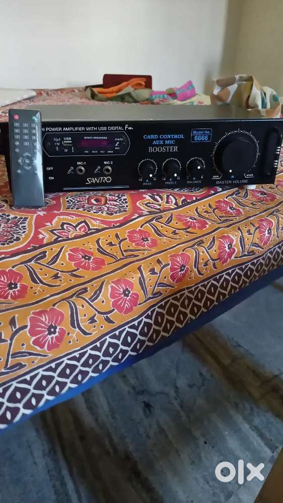 Stereo Amplifier with 2 Box woofer ke sath