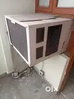 Semi furnished 2 Bhk flat available near kidwai nagar