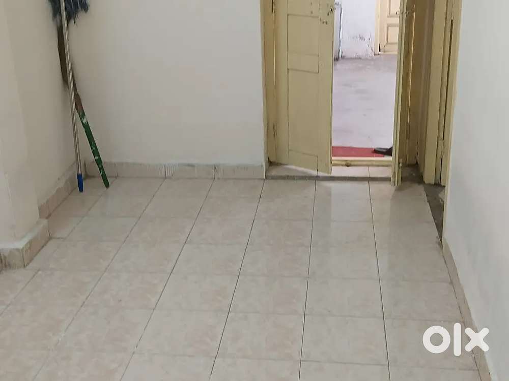 1 BHK BACHELORS HOUSE IN VADAPALANI,
