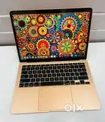 ( Mac huB ) - Apple MacBook Air Retina 13”  2020 - 8 GB Ram / 500 GB .
