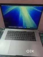 MacBook Pro 2016 15 Inch  Intel i7  16GB RAM  256 GB SSD