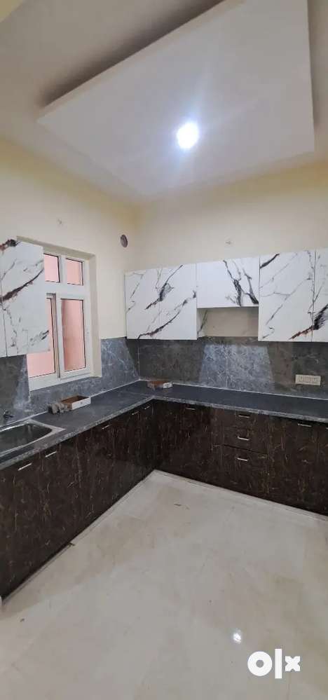 3bhk sami villa for rent in Noida Extension