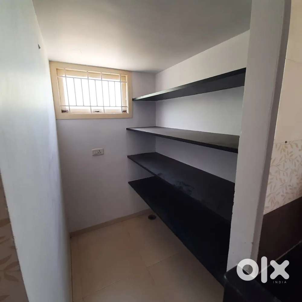 2 BHK HOUSE FOR RENT NEAR DMART THOPPAMPATTI PIRIVU