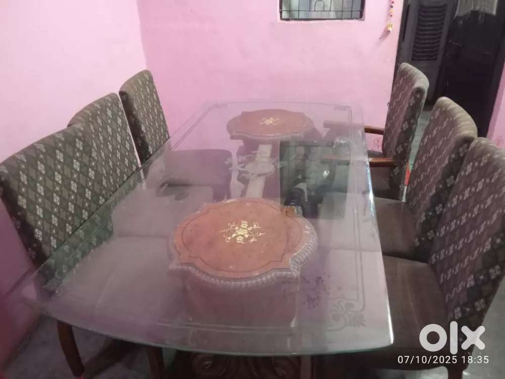 6 Seater Wooden Dining Table with Glass Top – Strong & Elegant Design