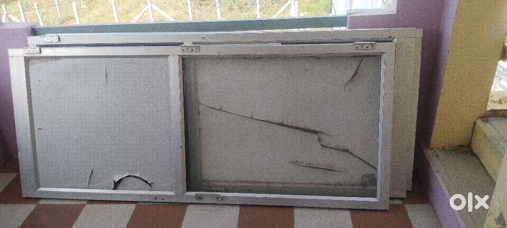 Aluminium door