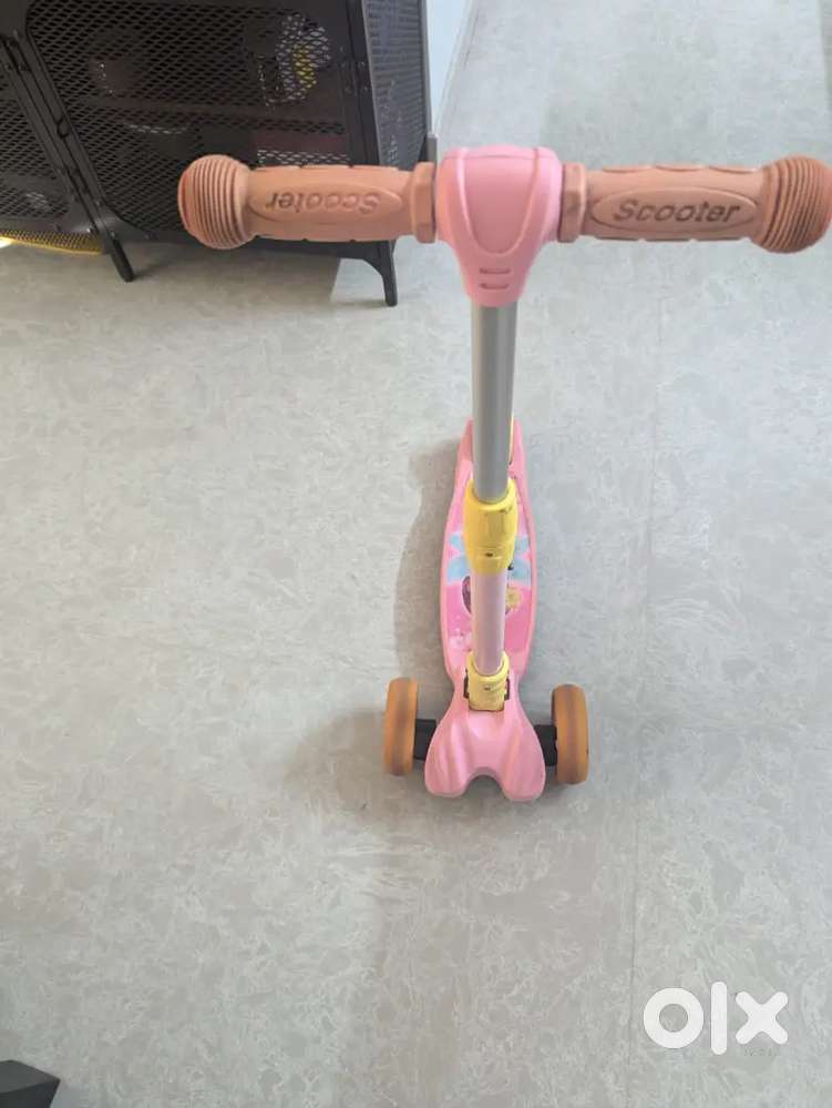 R for Rabbit Scooter