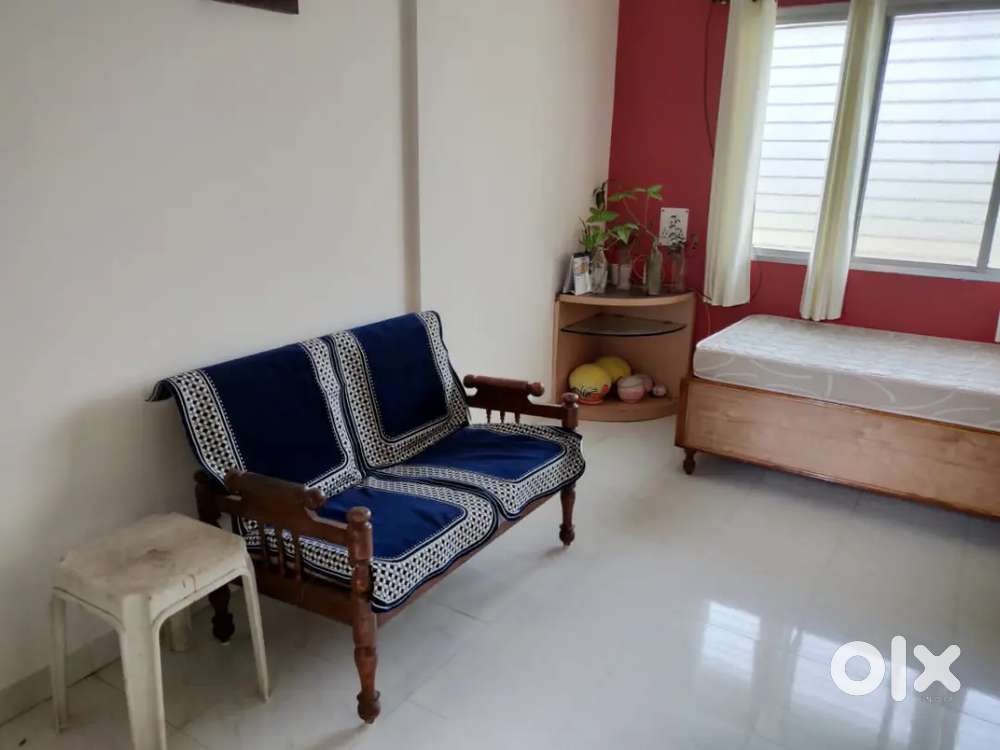 REVTI NAGAR 2 BHK FLAT FULLY FURNISHED