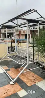 Garden  Jhula