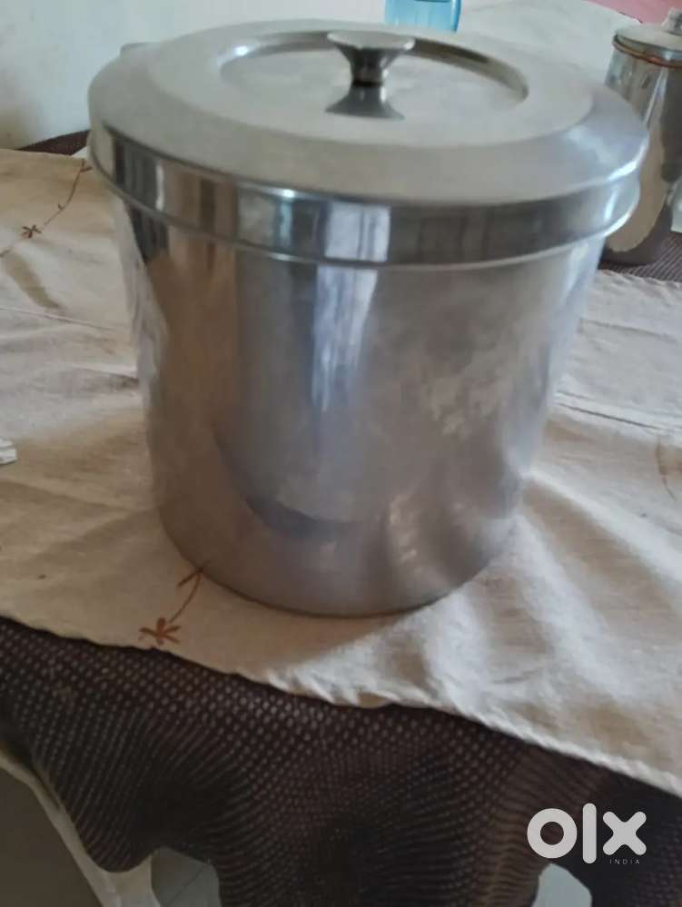 steel dabba with cover