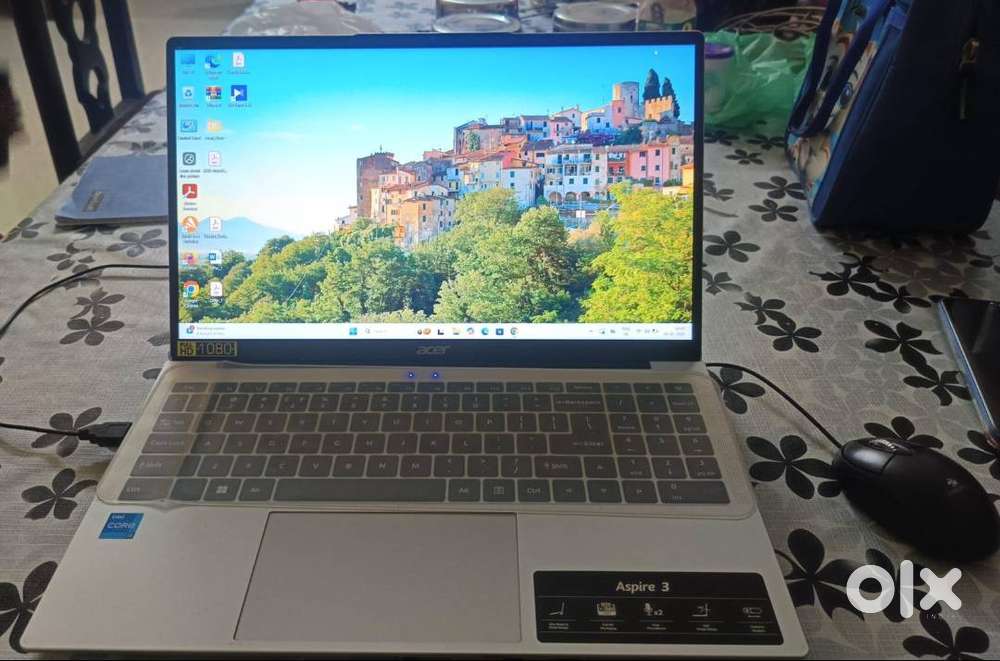 1.5 Months old Acer Laptop for Sale