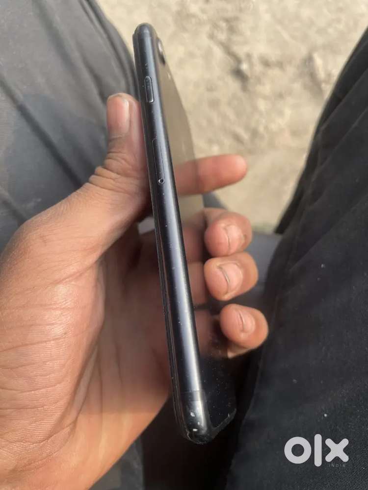 Iphone 7 with bill box
