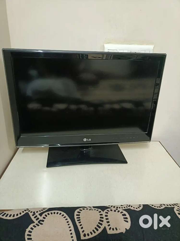LG TV 24 INCH