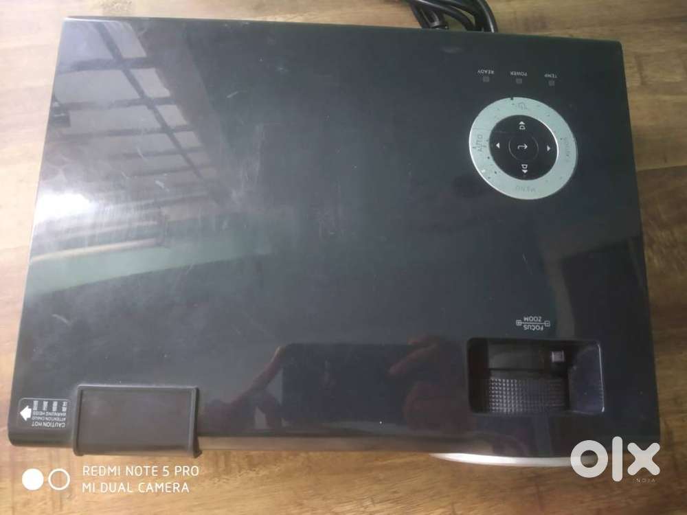 projector @6000/-