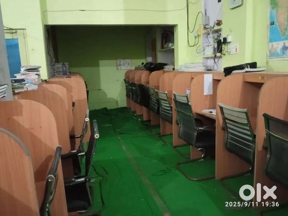 56 seats ka full library set up बिकाऊ