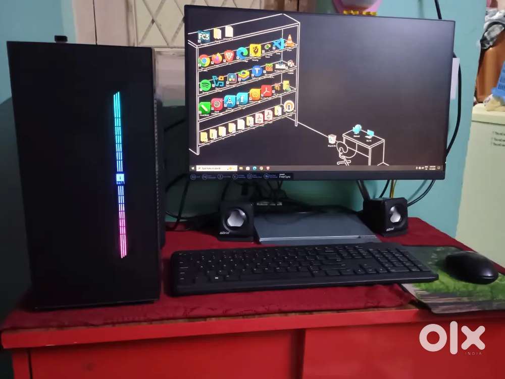 Desktop 8gb ram / 500gb ssd