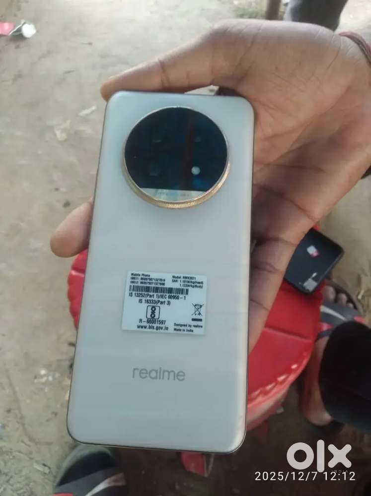 Yuj by 5 month realme 13 Pro Plus 5G