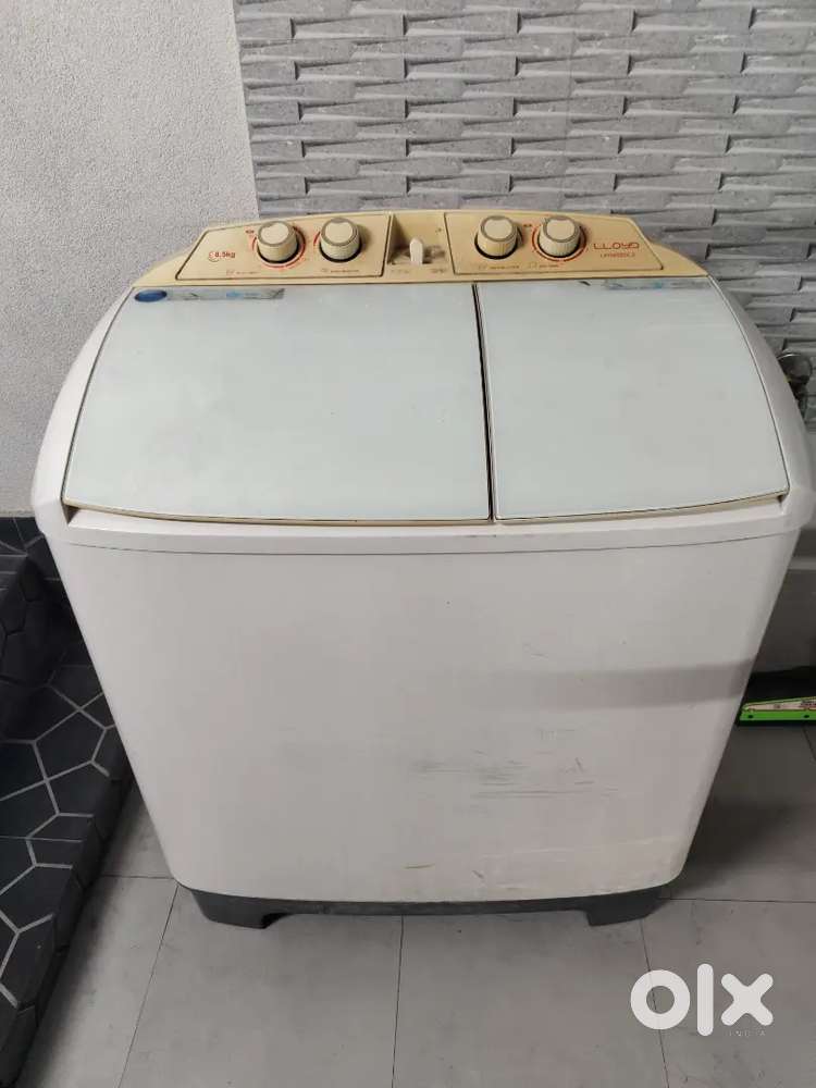 LLoyd washing machine 8.5kg Sami Automatic