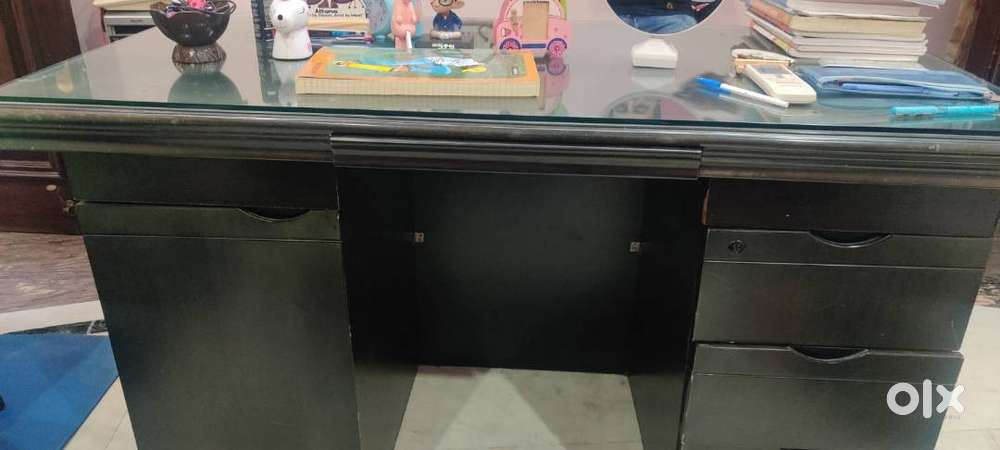 Computer table cum office table with glass top