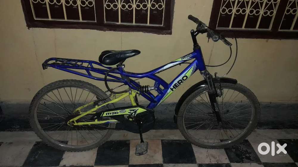 Hero cycle, with front and back power breakes and shockers