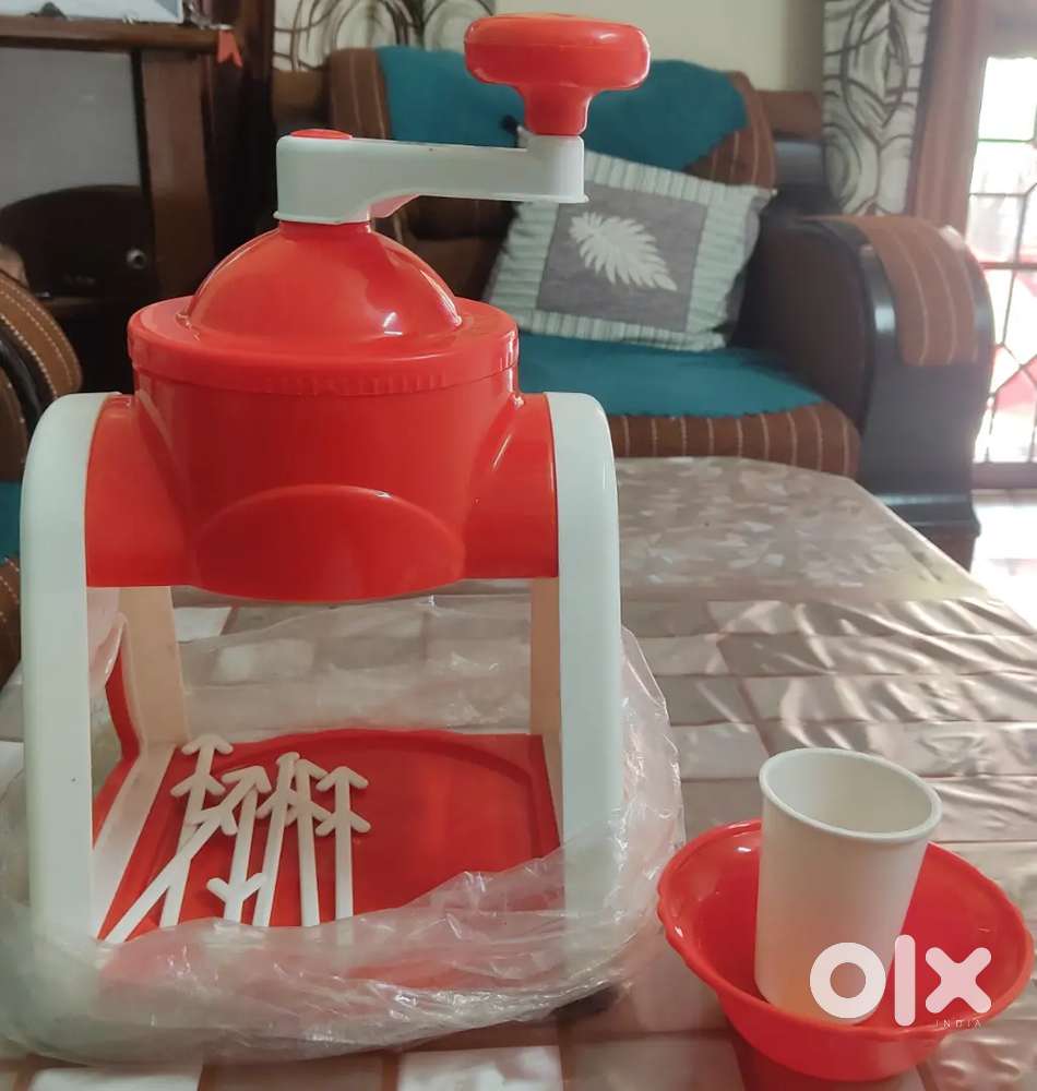Ice gola maker