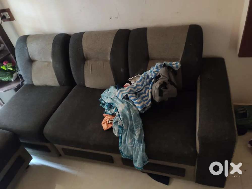 2 years old used 7 seater sofa for sale