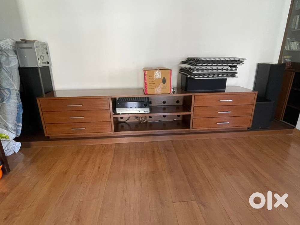 Home Theatre Console