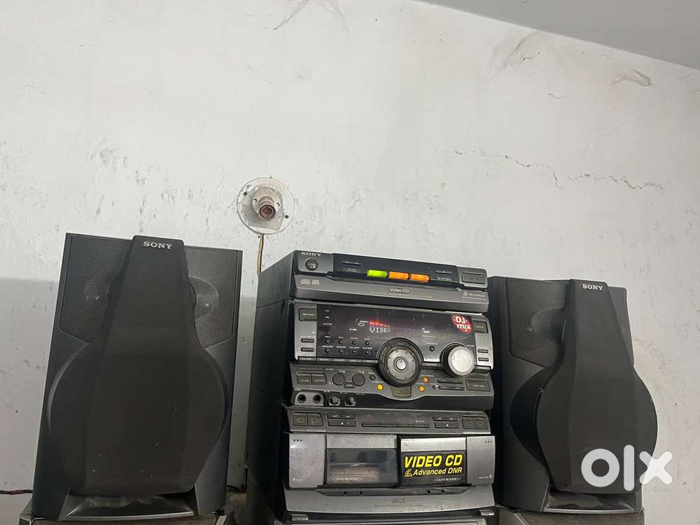 Sony 4.1 music system heavy bass no surround speakers no remote